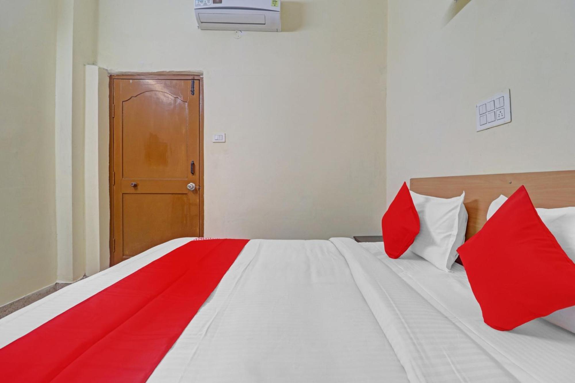 Super Hotel O Rbs Square Langer Houz Haidar Sahibguda Buitenkant foto